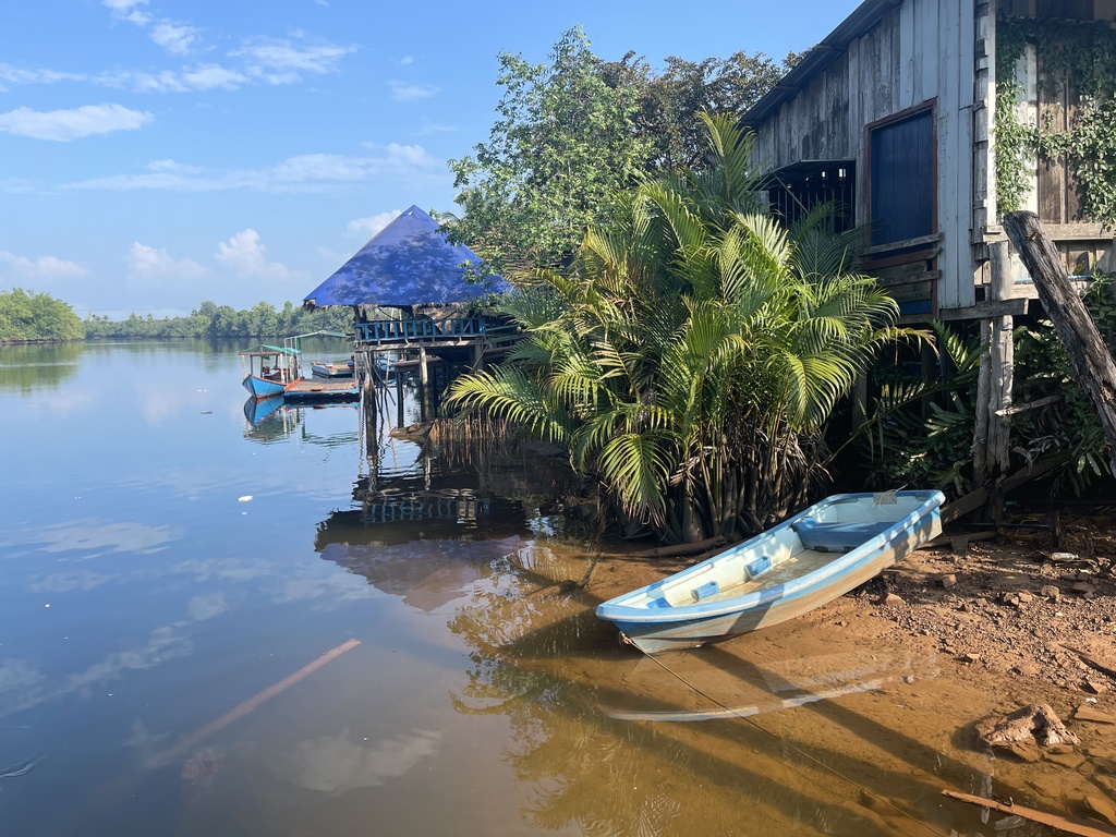 het water bij Chi Phat